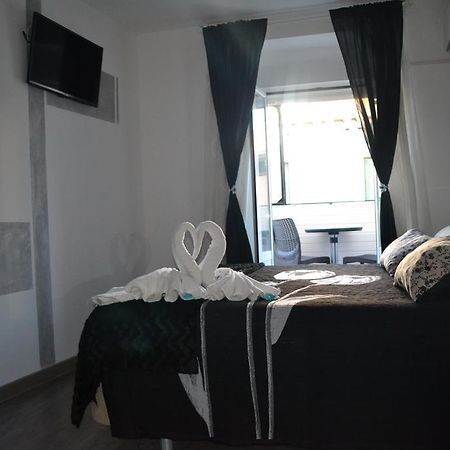 Hostal Meyra Мадрид Екстер'єр фото