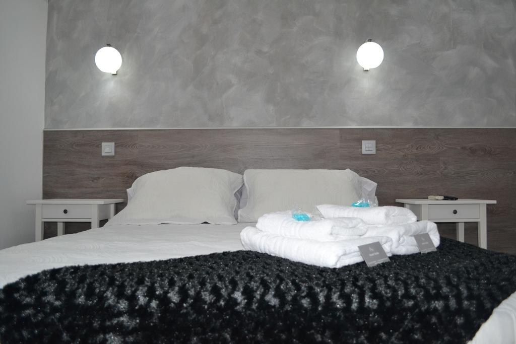 Hostal Meyra Мадрид Екстер'єр фото
