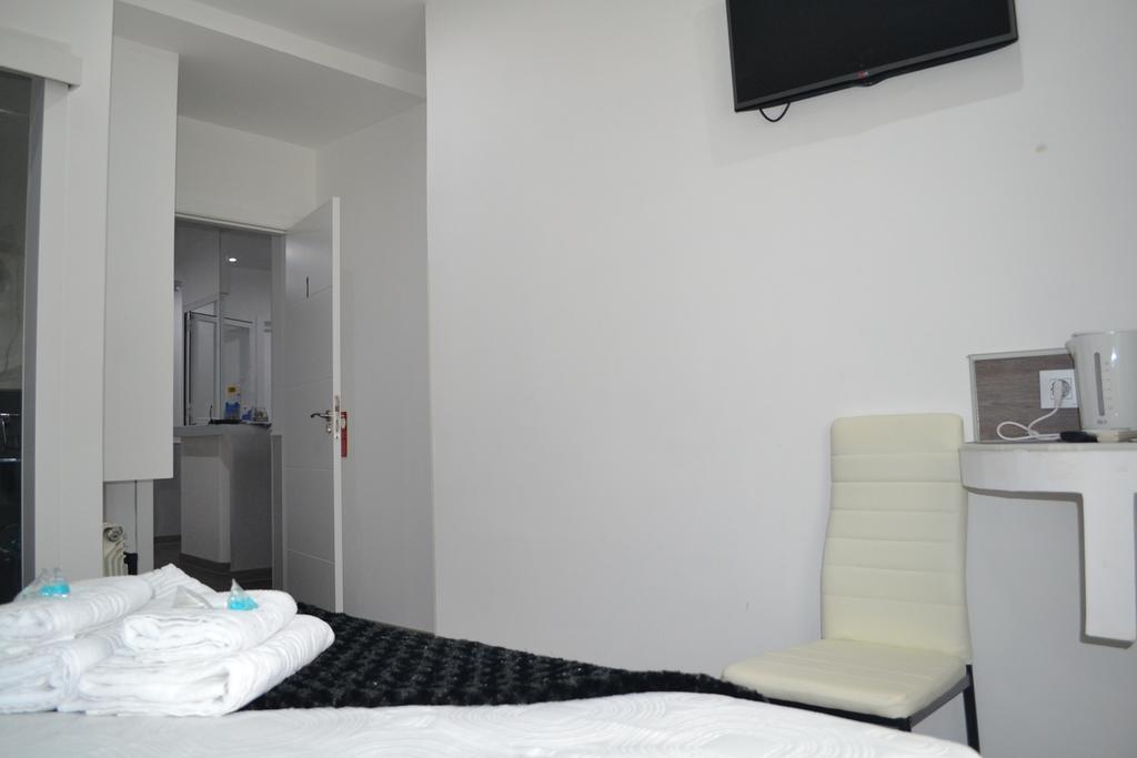 Hostal Meyra Мадрид Екстер'єр фото
