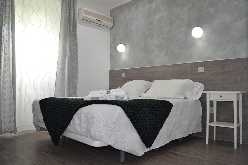 Hostal Meyra Мадрид Екстер'єр фото