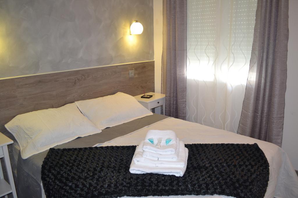 Hostal Meyra Мадрид Екстер'єр фото