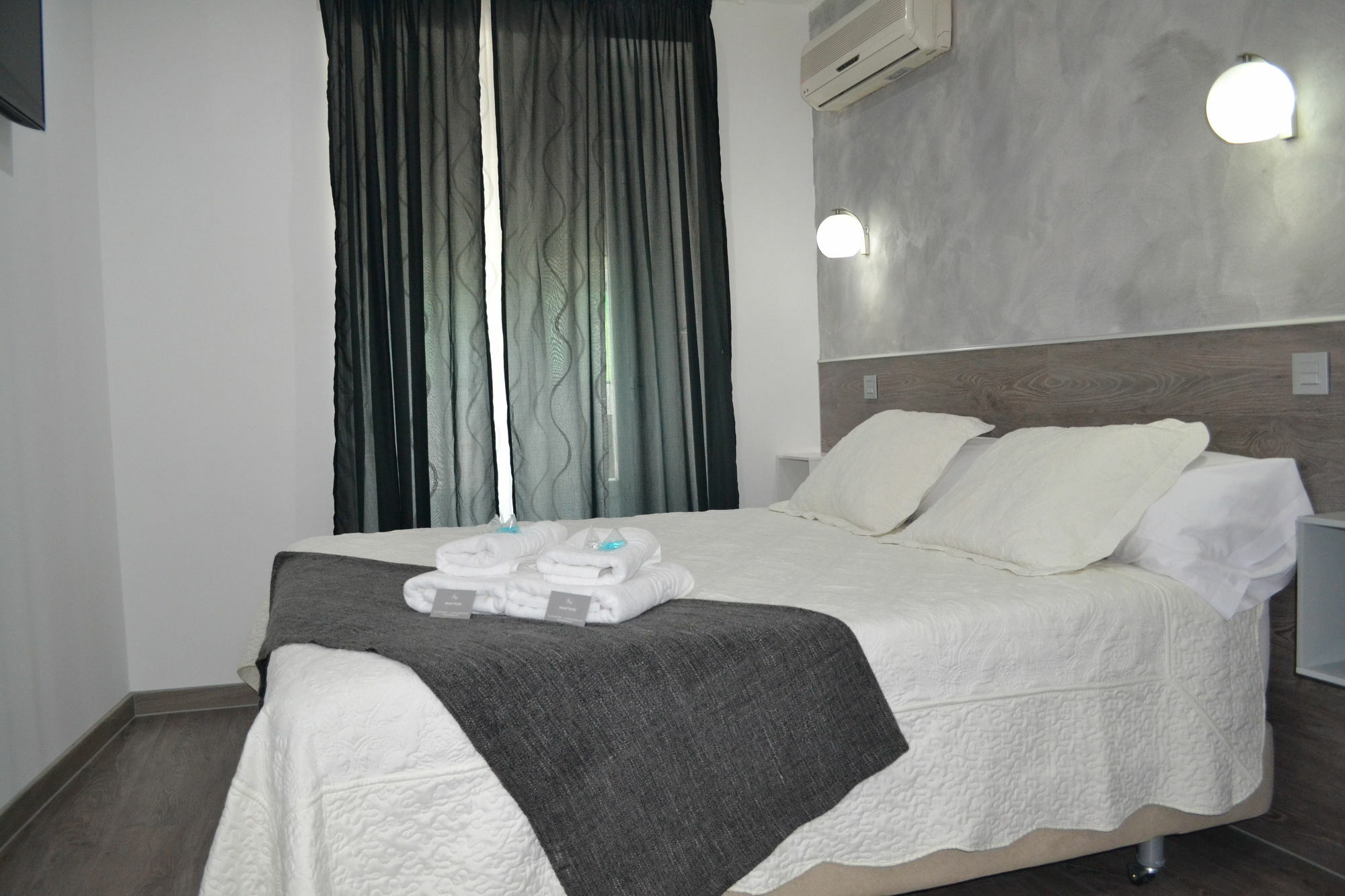 Hostal Meyra Мадрид Екстер'єр фото